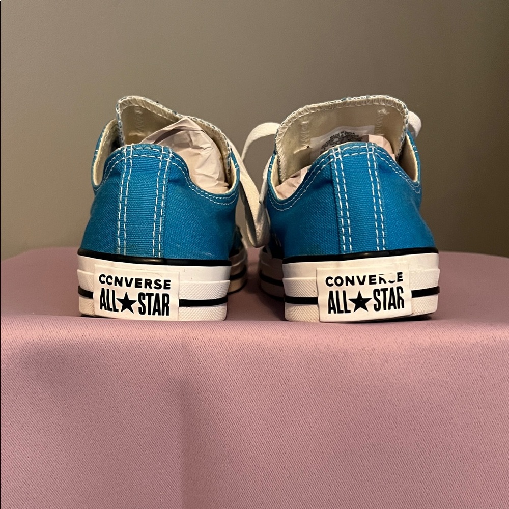 Vibrant Blue Women's Sneakers with White Accents - Picture 4 of 8